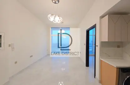 شقة - غرفة نوم - 1 حمام للايجار في سكايز من دانوب - ارجان - دبي