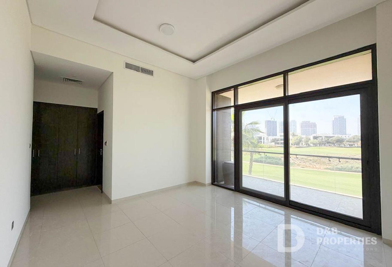 Stunning View | Excellent Condition | Spacious photo 10