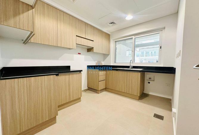 64404050 - صورة العقار 2