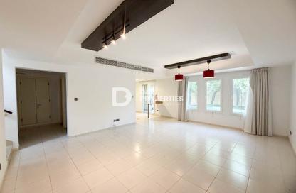 Townhouse - 3 Bedrooms - 2 Bathrooms for rent in Springs 15 - The Springs - Dubai Townhouse - 3 Bedrooms - 2 Bathrooms for rent in Springs 15 - The Springs - Dubai