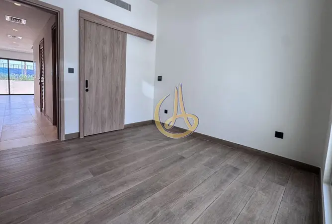 145521980 - Property Image 3