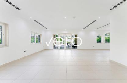 Villa - 3 - 4 for rent in District 7 - Jumeirah Park - Dubai