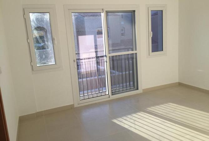 114182610 - Property Main Image