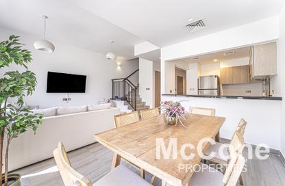 Villa - 4 - 5 for rent in Damac Hills - Dubai