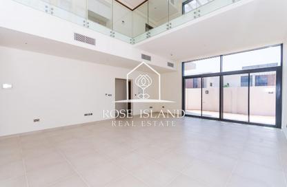 Villa - 4 - 5 for sale in West Yas - Yas Island - Abu Dhabi