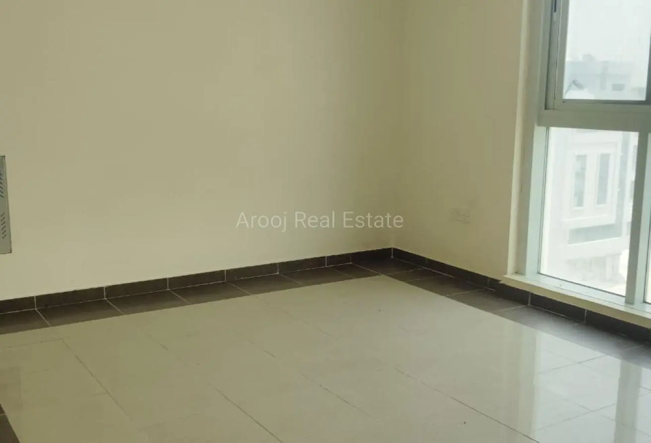 127471232 - الصورة الرئيسية للعقار