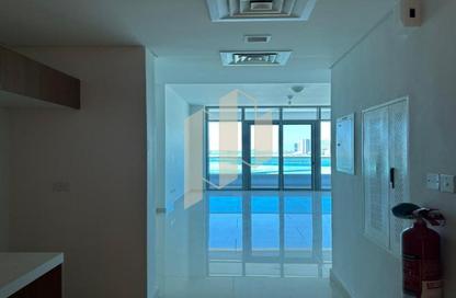 Apartment - Studio - 1 Bathroom for rent in Julphar Residence - Al Reem Island - Abu Dhabi