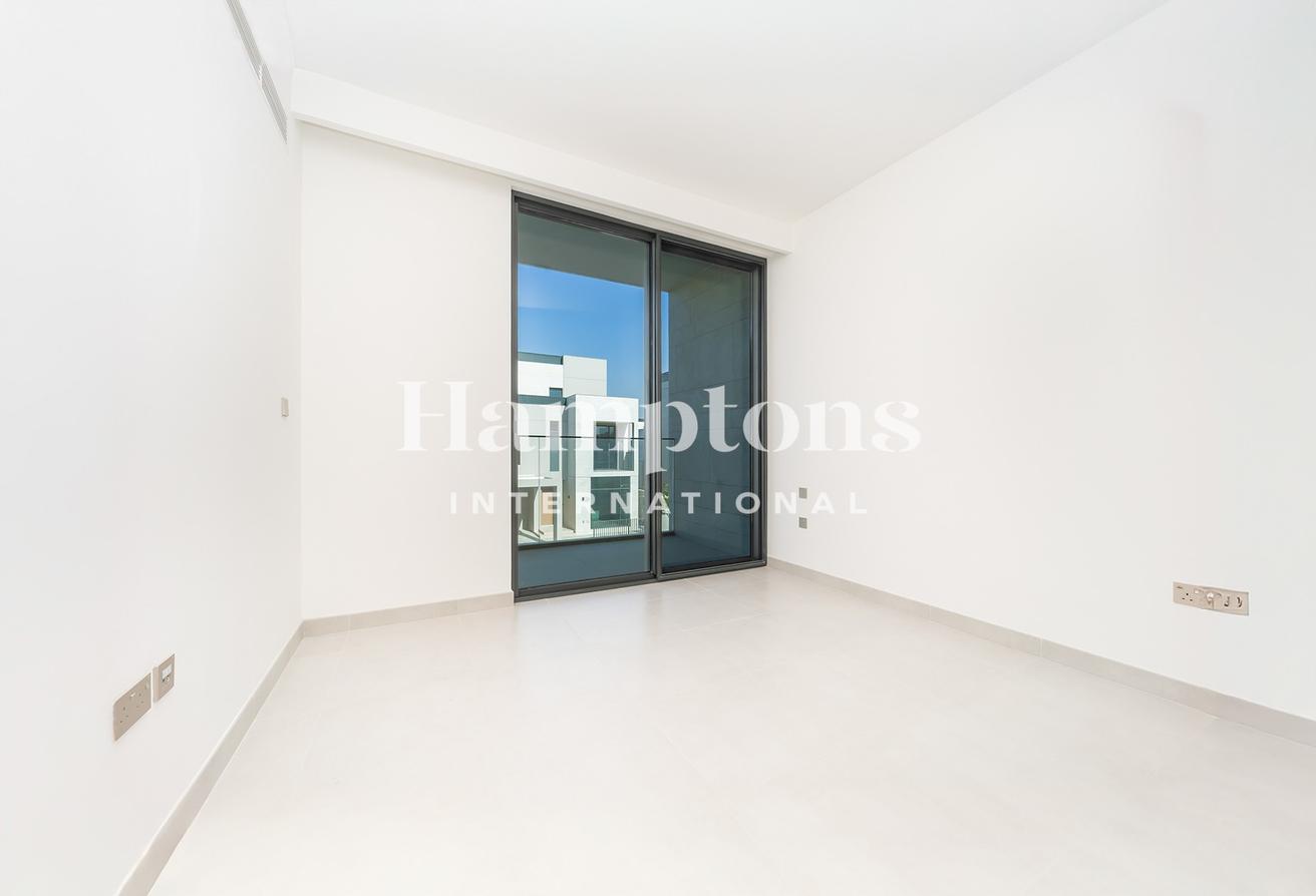 Sikka Backing | Handed Over | Ready to Move photo 12