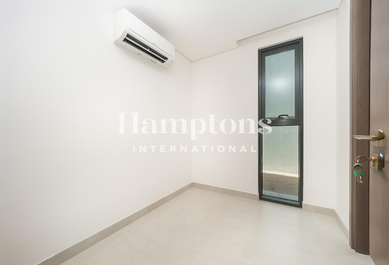 Sikka Backing | Handed Over | Ready to Move photo 6
