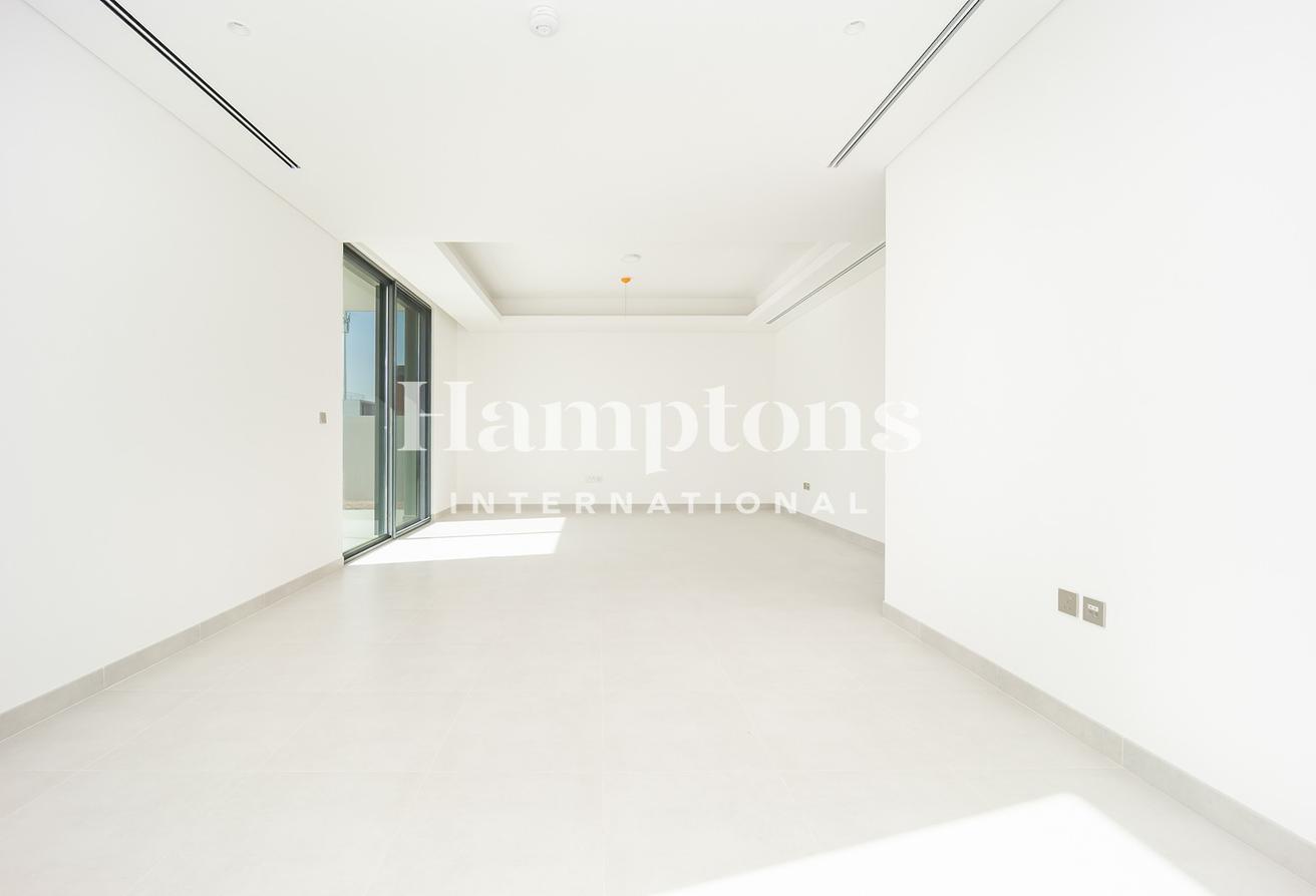 Sikka Backing | Handed Over | Ready to Move photo 8