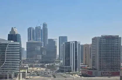 Apartment - 2 Bedrooms - 2 Bathrooms for sale in Boulevard Point - Downtown Dubai - Dubai