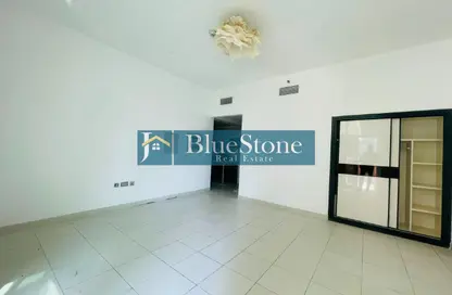 Apartment - 1 Bathroom for rent in Glitz 2 - Glitz - Dubai Studio City - Dubai