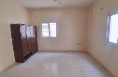 Apartment - Studio - 1 Bathroom for rent in Fire Station Road - Muwaileh - Sharjah