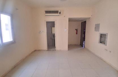 Apartment - Studio - 1 Bathroom for rent in Fire Station Road - Muwaileh - Sharjah
