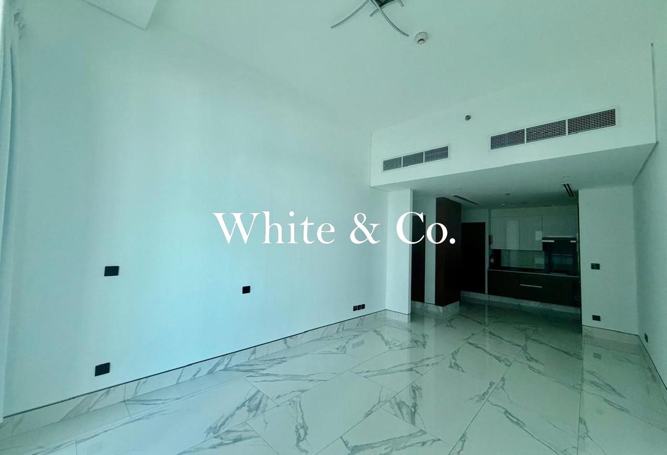 Vacant Now | Prime Location | Unfurnished photo 3