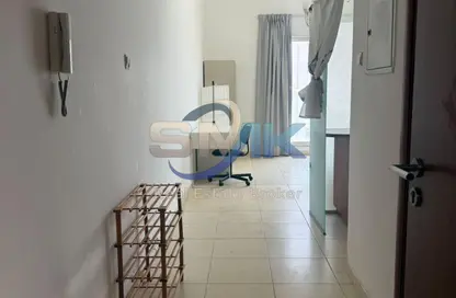 Apartment - 1 Bathroom for rent in Global Green View 2 - CBD (Central Business District) - International City - Dubai