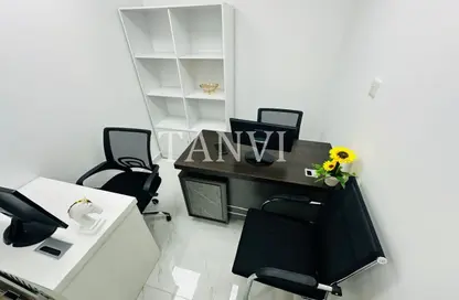 مكتب - غرفة نوم - 1 حمام للايجار في ريم ريزدنسي - الكرامة - دبي