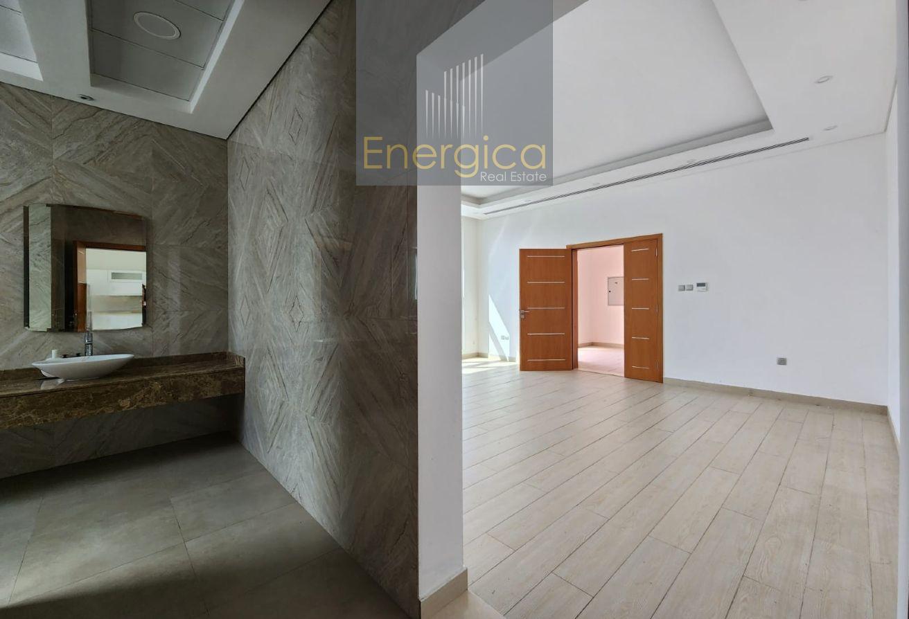 Standalone 5BR Villa | Large Garden | Near Mosque photo 13