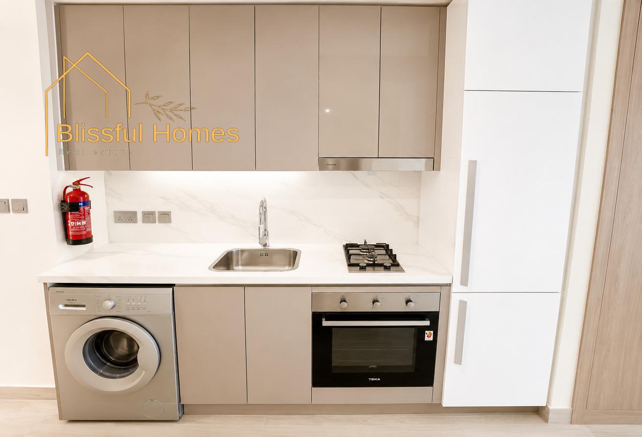 STUDIO UNFURNISHED | COMMUNITY VIEW photo 7