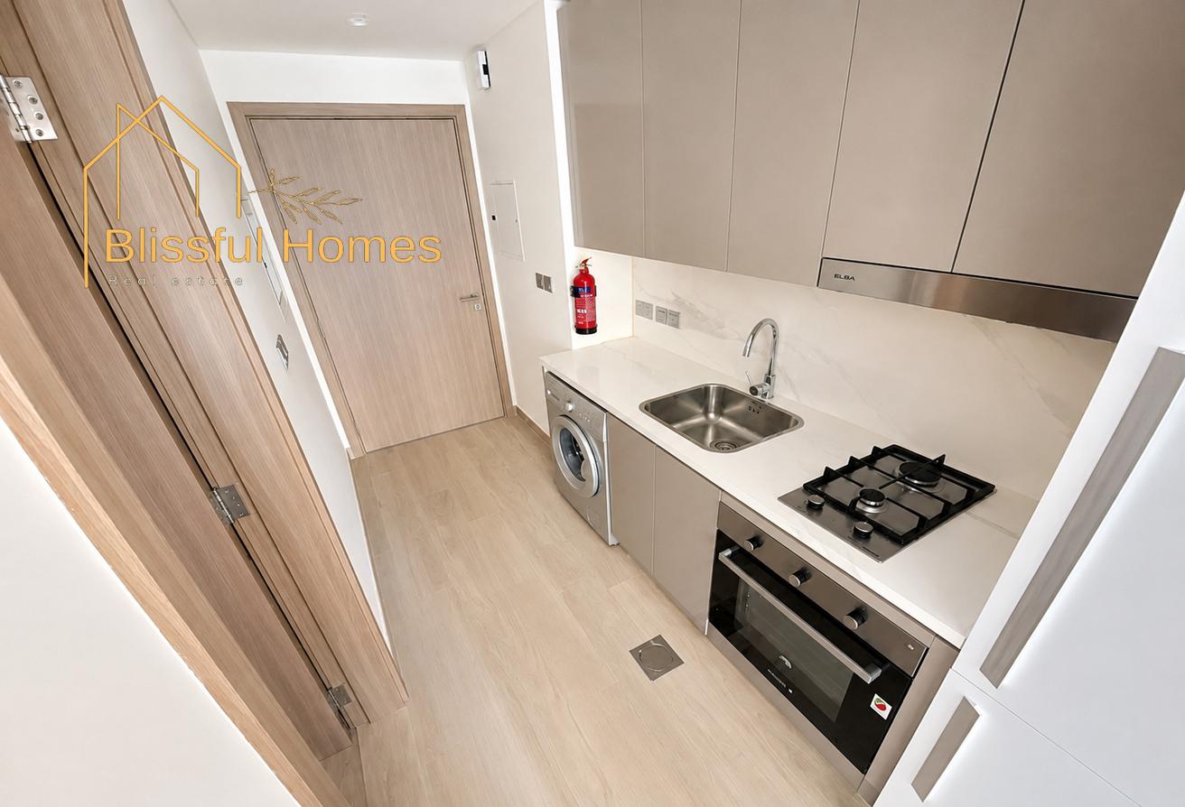 STUDIO UNFURNISHED | COMMUNITY VIEW photo 4