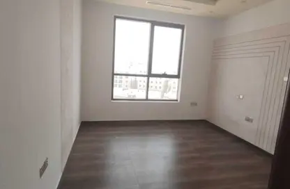 شقة - 2 غرف نوم - 3 حمامات للايجار في الجرف الصناعية 1 - الجرف الصناعية - عجمان