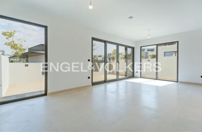 Villa - 4 - 4 for rent in Aura - Tilal Al Ghaf - Dubai