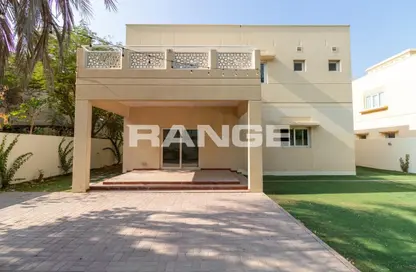 Villa - 4 Bedrooms - 5 Bathrooms for rent in Meadows 9 - Meadows - Dubai