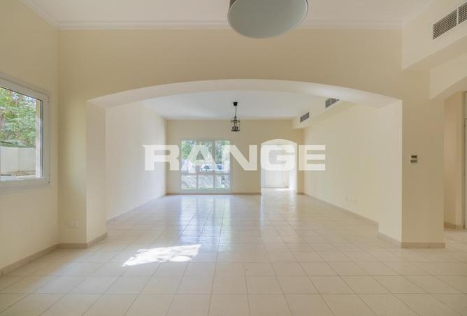 2OnFU9bz3Vg - Property Image 3