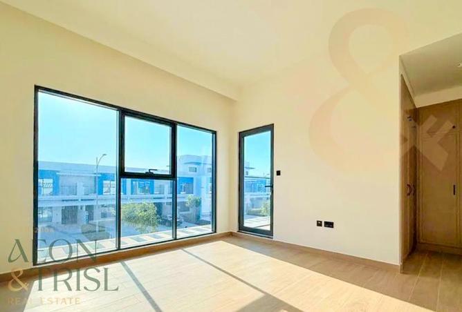 82812163 - Property Image 3