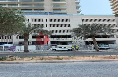 Apartment - Studio - 1 for rent in Regina Tower - District 12 - Jumeirah Village Circle - Dubai Apartment - Studio - 1 for rent in Regina Tower - District 12 - Jumeirah Village Circle - Dubai