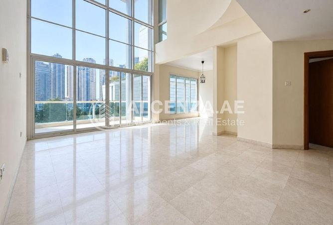 122456889 - Property Main Image
