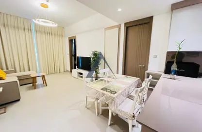 شقة - غرفة نوم - 2 حمامات للايجار في بلوبيل ريزيدنس - منطقة 11 - قرية جميرا الدائرية - دبي