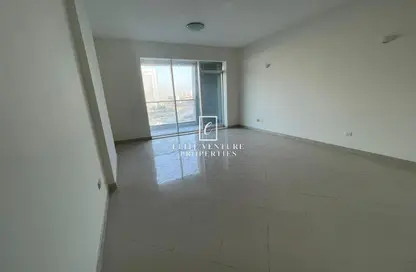 شقة - غرفة نوم - 2 حمامات للبيع في تفريعة القنال 2 - أبراج الجولف - مدينة دبي الرياضية - دبي