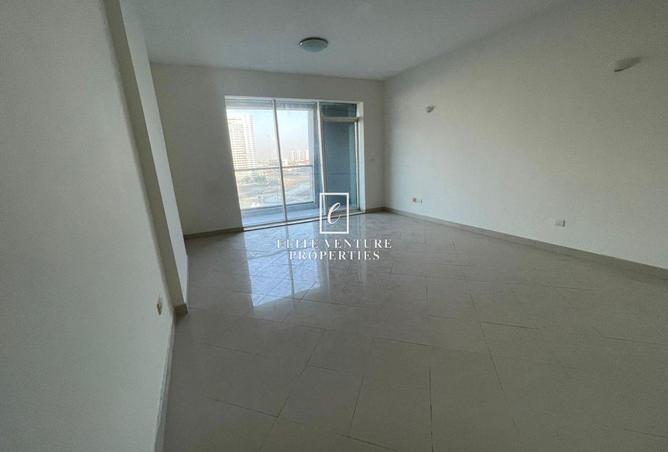 2PAWbfeorL6 - Property Main Image