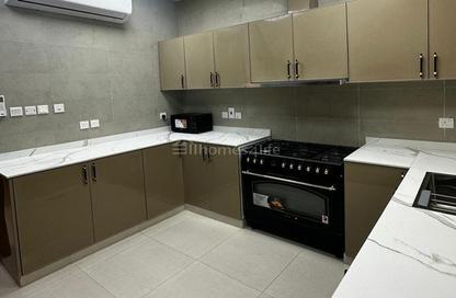 Villa - 4 - 5 for rent in Al Quoz 2 - Al Quoz - Dubai Villa - 4 - 5 for rent in Al Quoz 2 - Al Quoz - Dubai