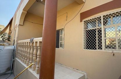 Townhouse - 2 - 2 for rent in Seih Al Qusaidat - Ras Al Khaimah