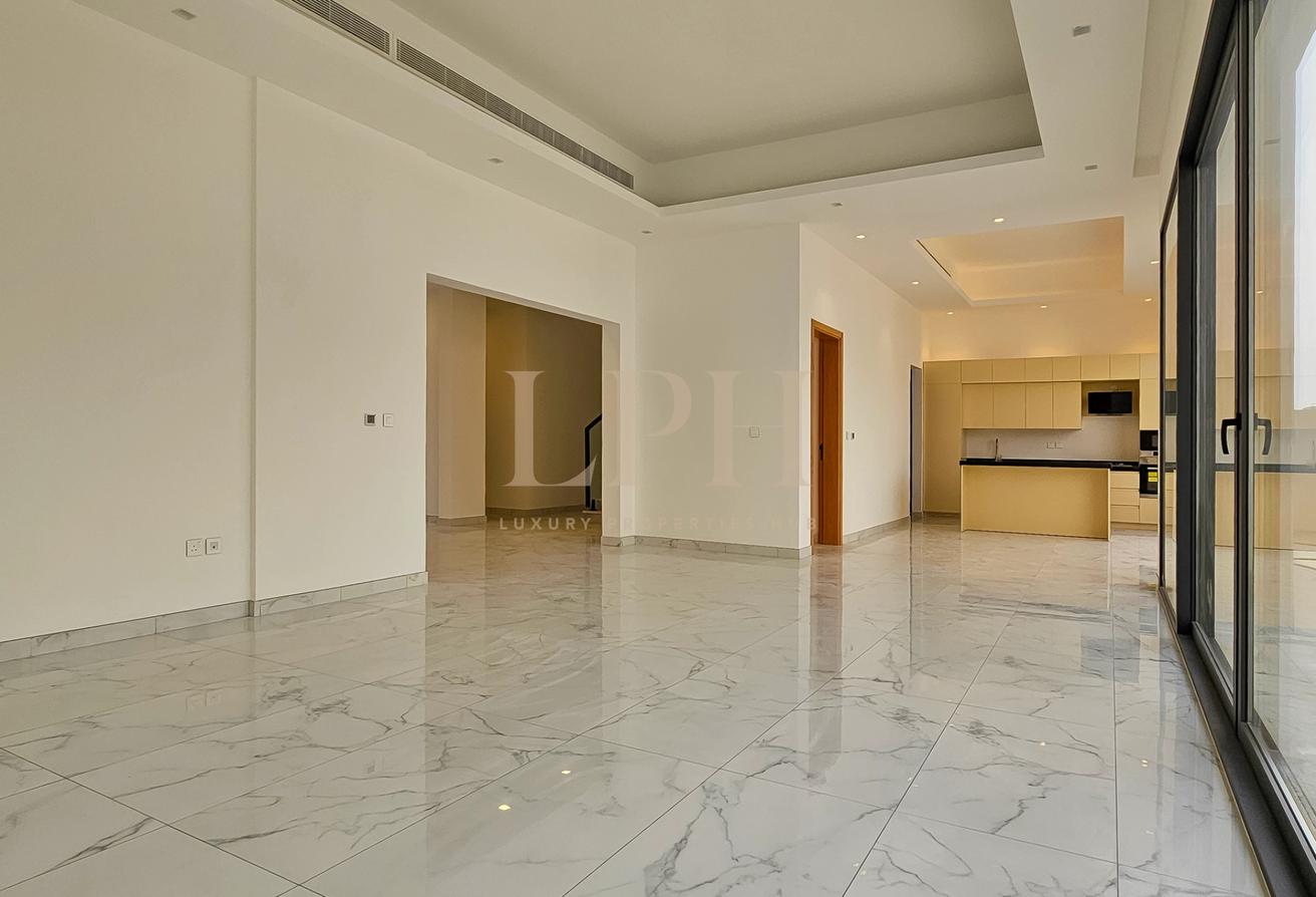 Brand New | Private Pool With Rooftop | Spacious photo 7