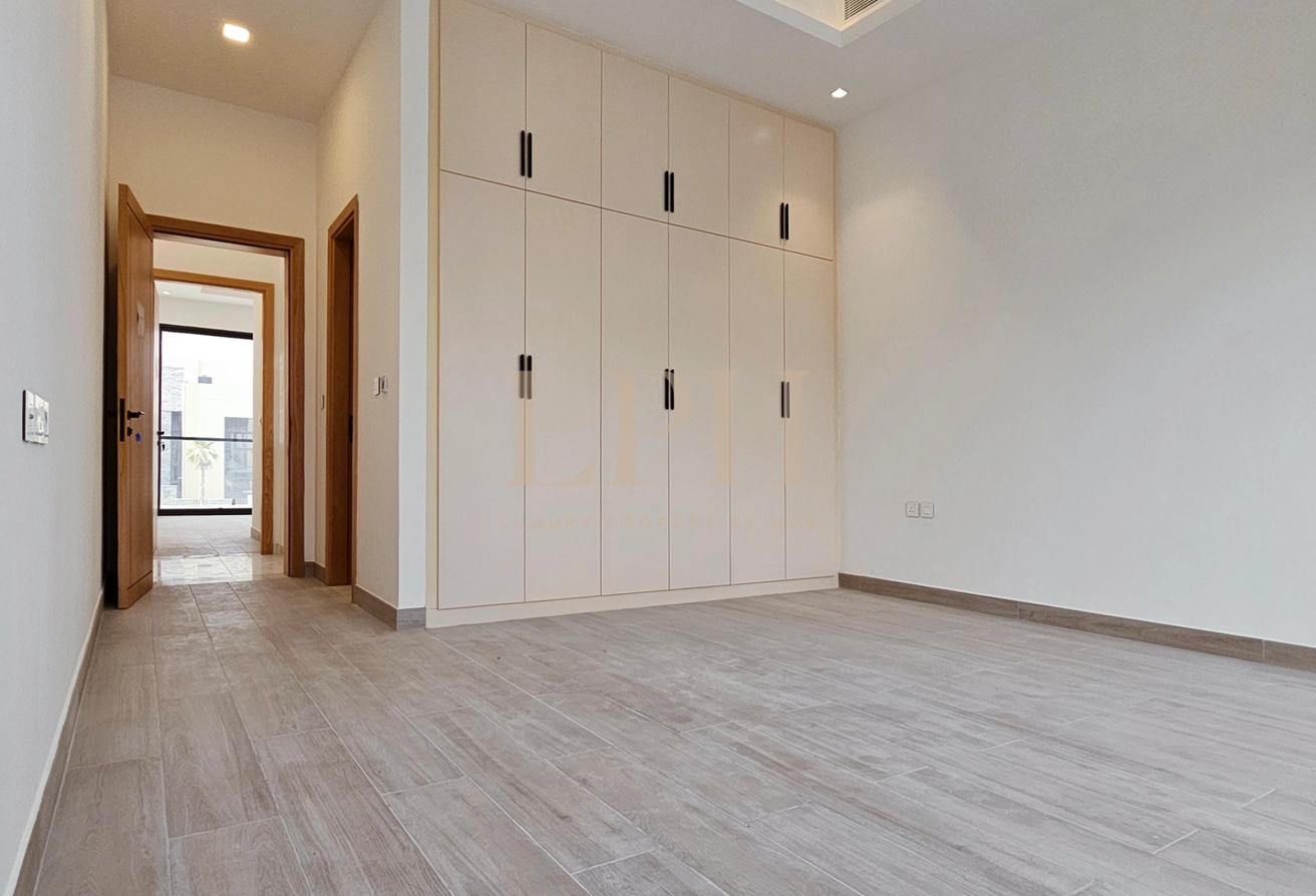 Brand New | Private Pool With Rooftop | Spacious photo 11