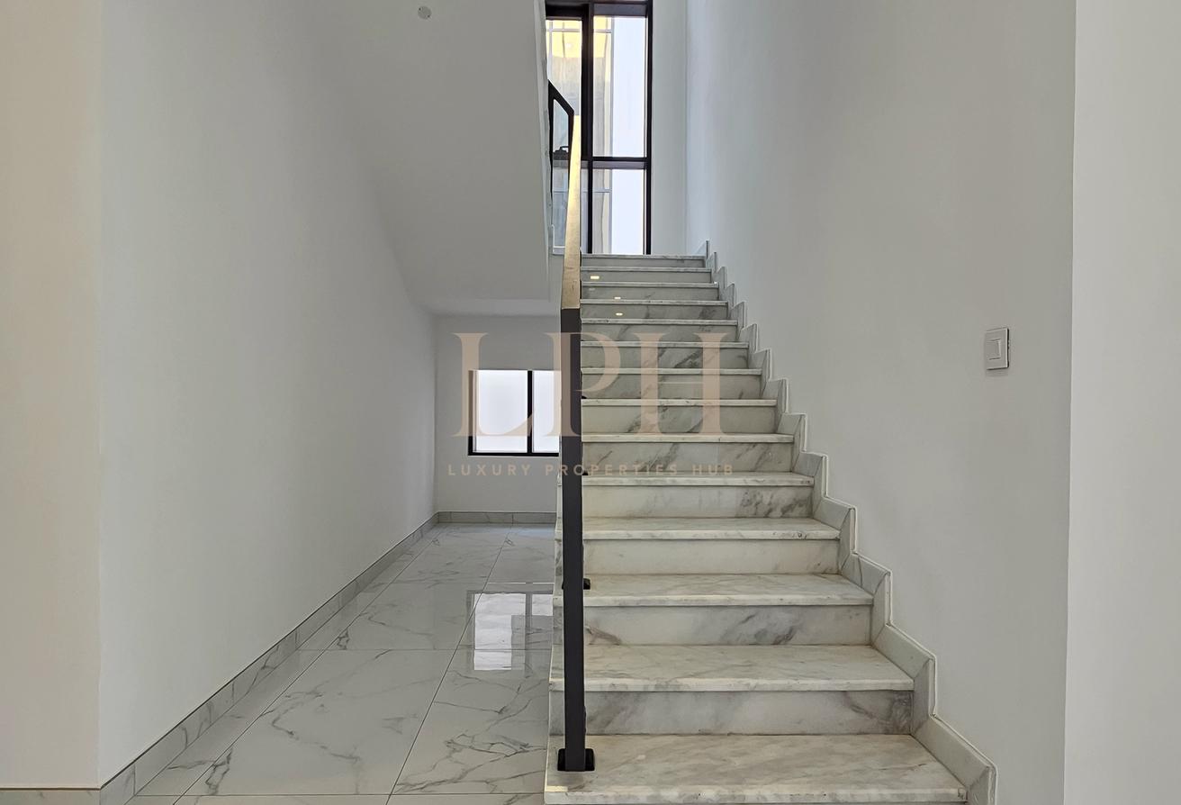 Brand New | Private Pool With Rooftop | Spacious photo 9