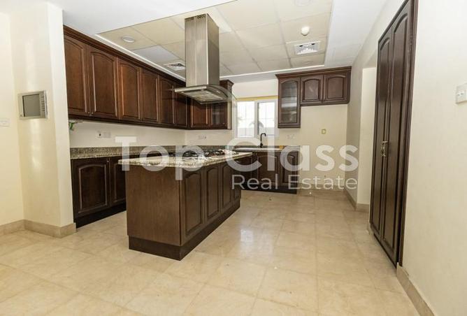 93999918 - Property Image 2