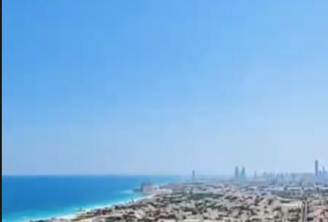للبيع شقة غرفتين وصالة في برج الشاطئ 1 بسعر مميز