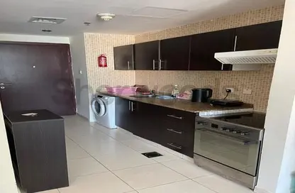 Apartment - 1 Bathroom for rent in Royal Residence 2 - Royal Residence - Dubai Sports City - Dubai