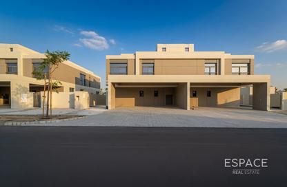 Villa - 4 - 6 for sale in South Bay 1 - South Bay - Residential District - Dubai South (Dubai World Central) - Dubai