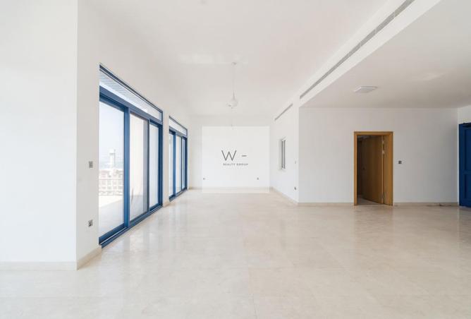 98706930 - Property Image 3