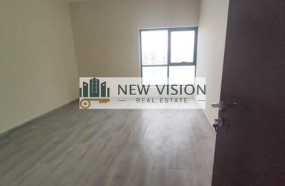 Apartment - 3 Bedrooms - 3 Bathrooms for rent in Thuraya Al Majaz Building - Al Majaz 3 - Al Majaz - Sharjah