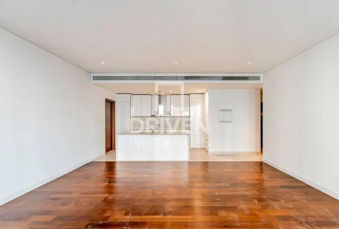 109033900 - Property Image 3