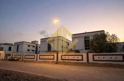 Staff Accommodation - Studio - 7+ Bathrooms for rent in Al Hayl - Fujairah Staff Accommodation - Studio - 7+ Bathrooms for rent in Al Hayl - Fujairah