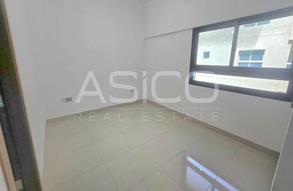 Apartment - 1 Bedroom - 2 Bathrooms for rent in Sultan Residences - Al Muraqqabat - Deira - Dubai