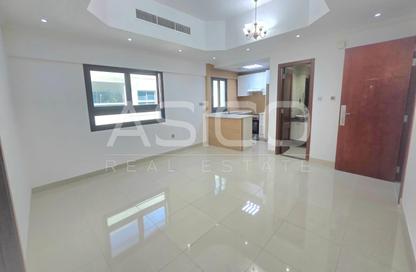 Apartment - 1 Bedroom - 2 Bathrooms for rent in Sultan Residences - Al Muraqqabat - Deira - Dubai