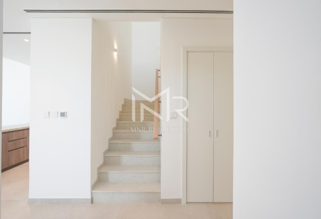On Pool and Park | G+2 | Family Room | Big Plot photo 5